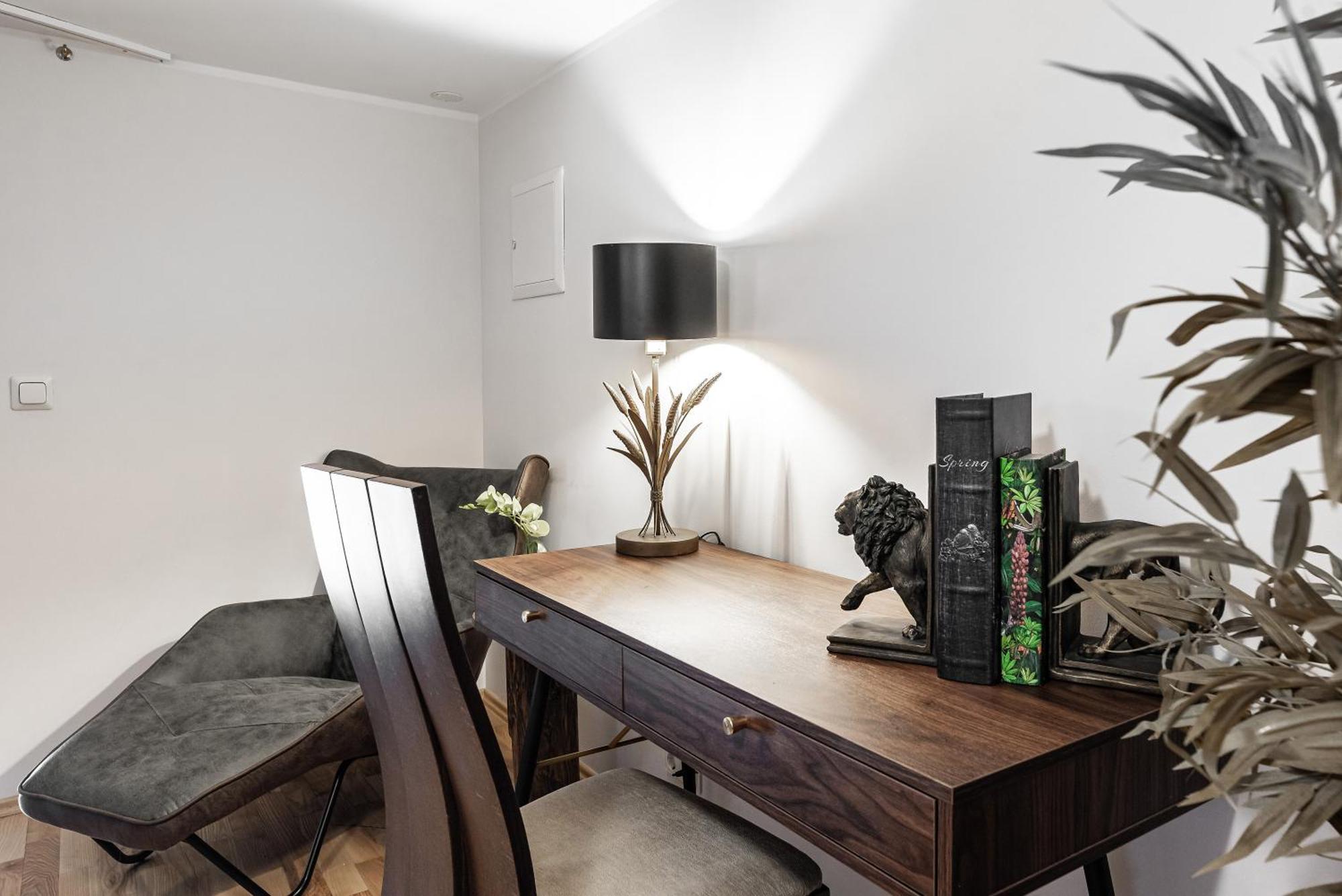 Airhome - Tower Apartment Tallinn Exteriör bild